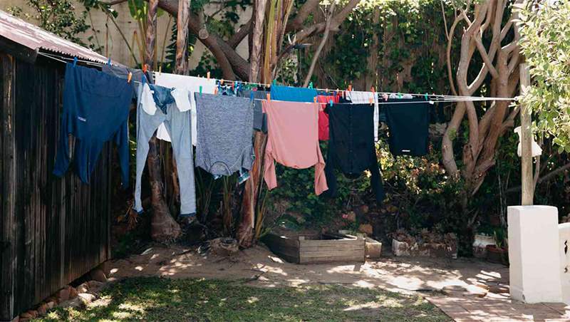 Don’t Hang Your Laundry Outdoors