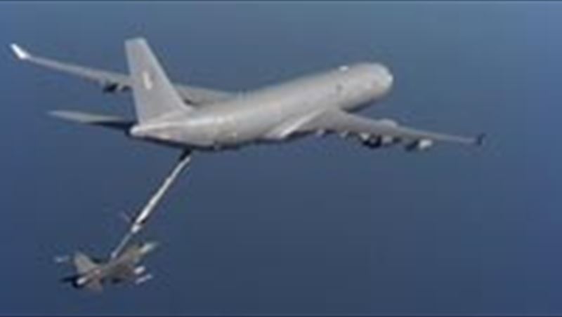 Hose and Drogue air to air refueling
