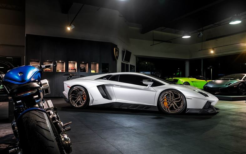 Design and high tech in their purest form for the Lamborghini Aventador