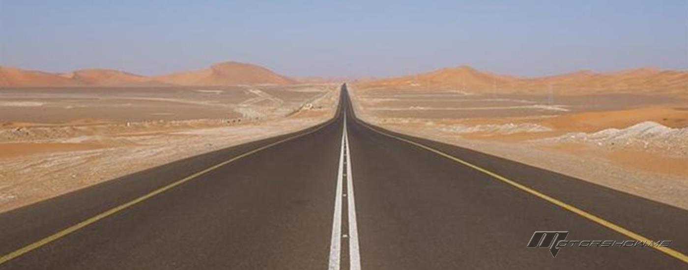بالصور: أطول طريق مستقيم في السعودية 