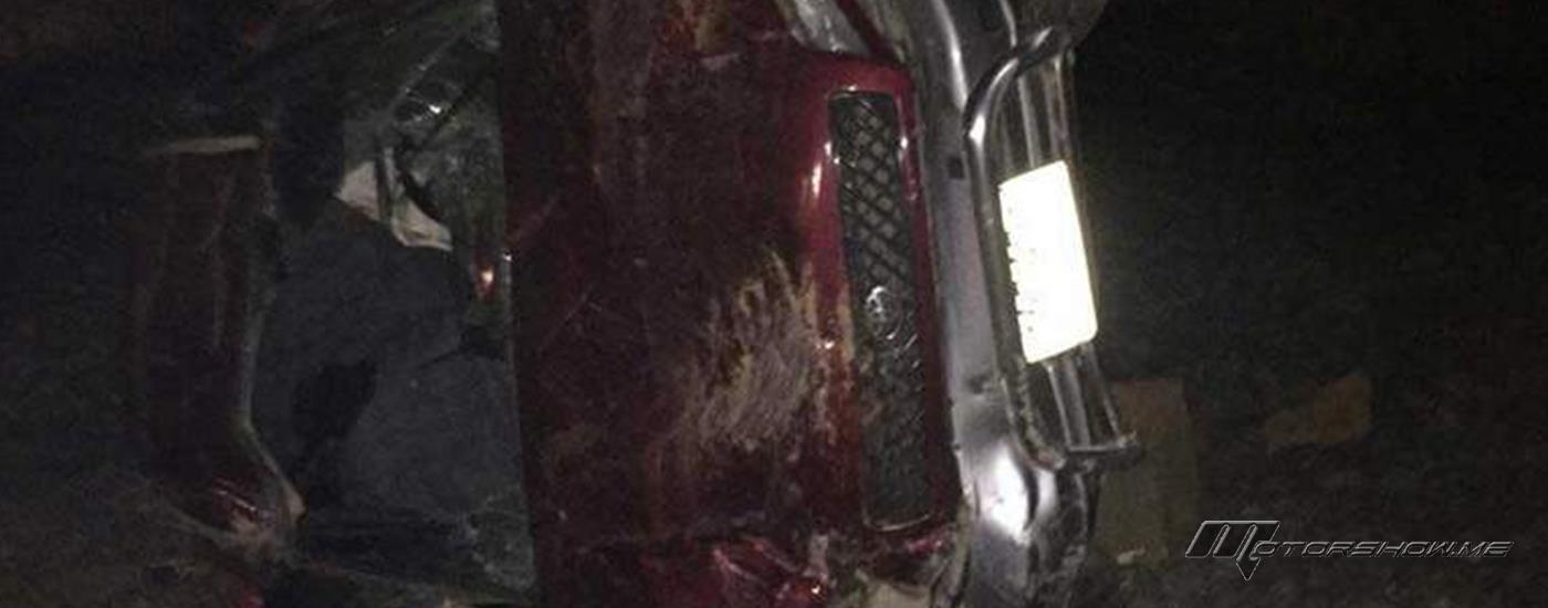 نجاة 4 مراهقين من حادث مروّع بعد سقوط سيارتهم قبالة منحدر في الإمارات