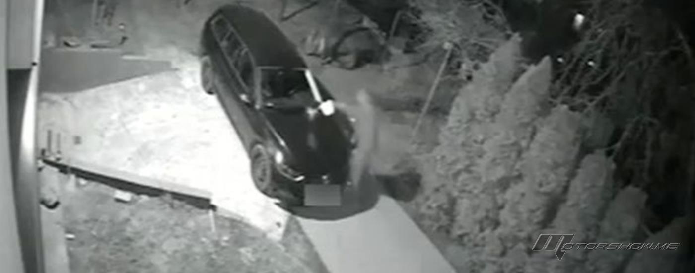 بالفيديو: حاول إشعال سيارة، فكان مصيره مأساوي! 