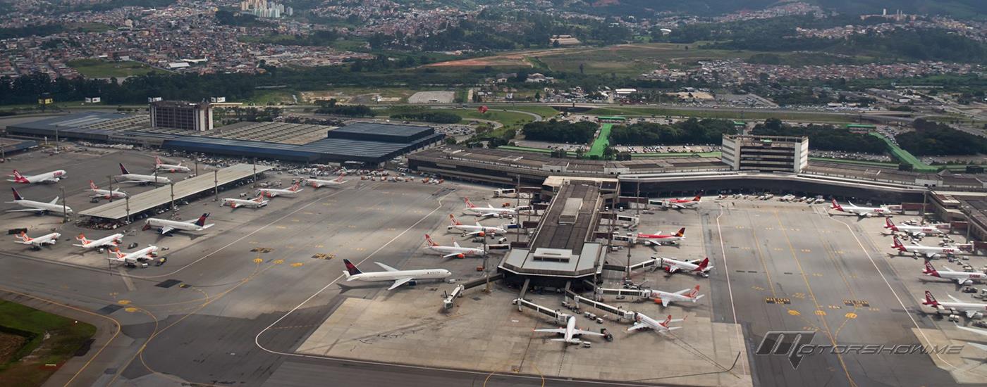 حظر السفر يترك المئات عالقين في أكبر مطار في البرازيل