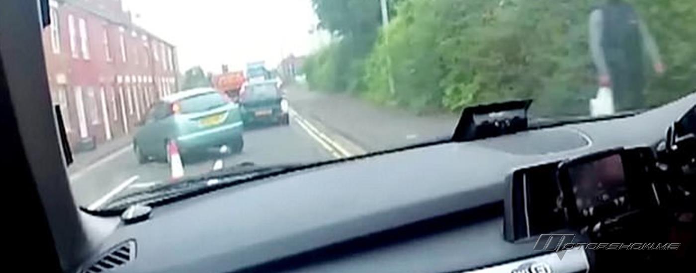 بالفيديو: سائق يتسبب بفوضى في الشوارع بينما تطارده الشرطة 