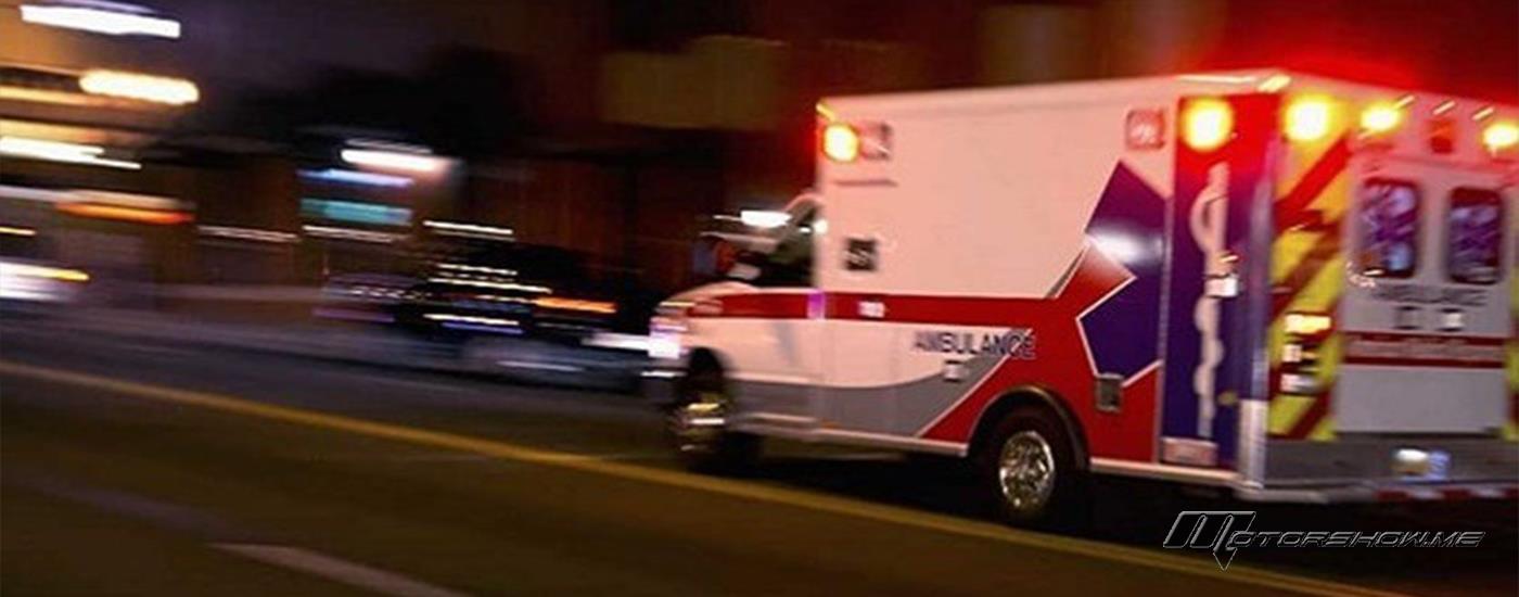 سيارة إسعاف تدهس رجلاً كان في طريقه لإجراء مكالمة طوارئ