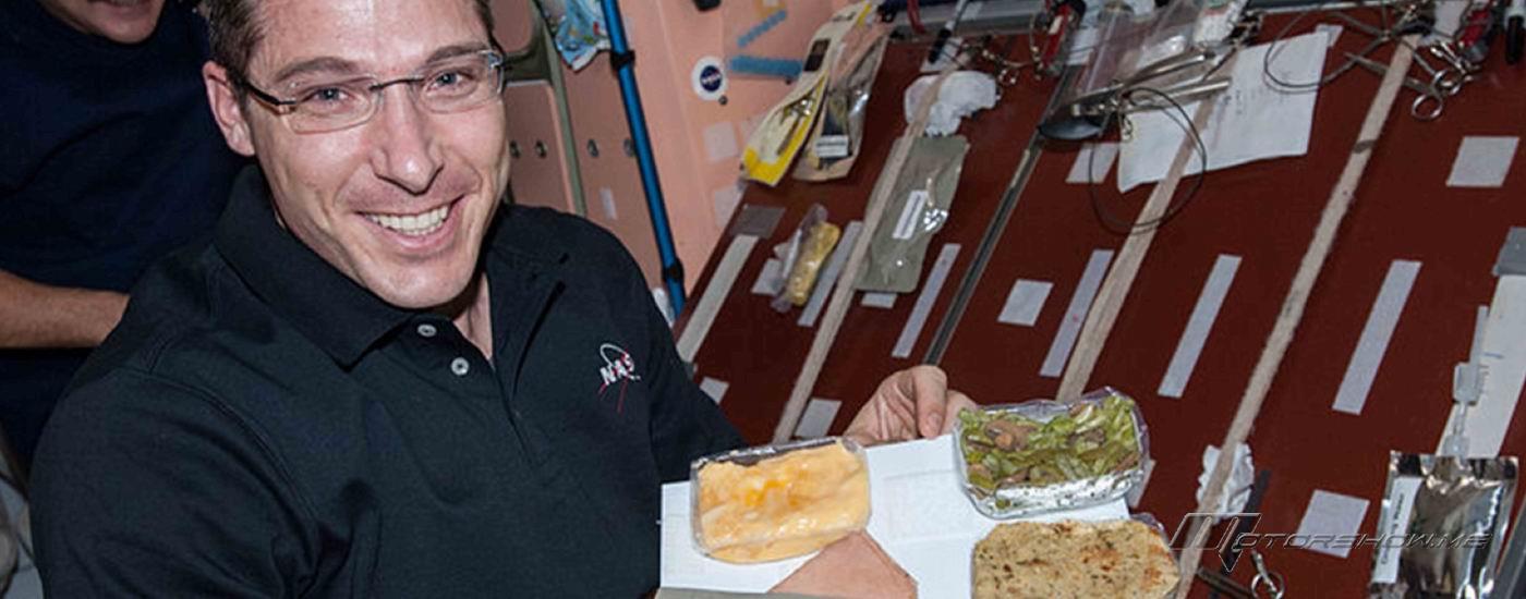 إبتكار أطعمة خاصة برواد الفضاء