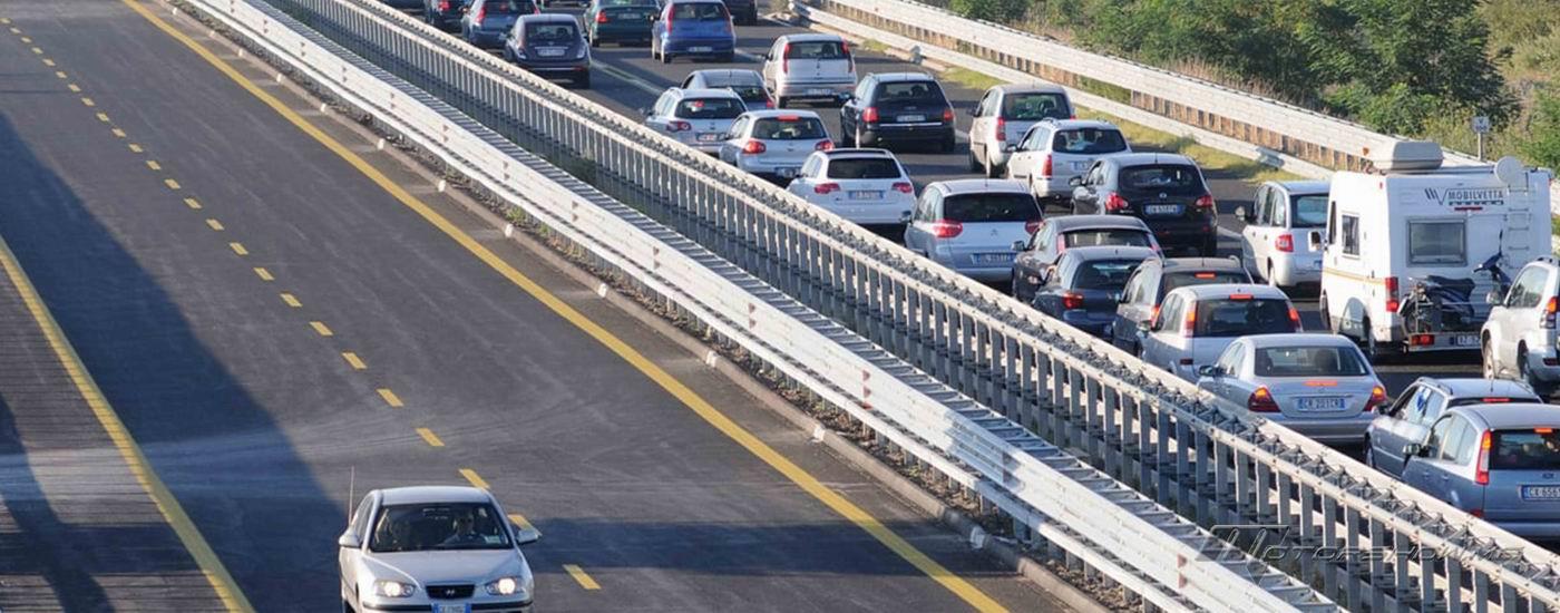 تركت ابنتها على الطريق السريع لهذا السبب!