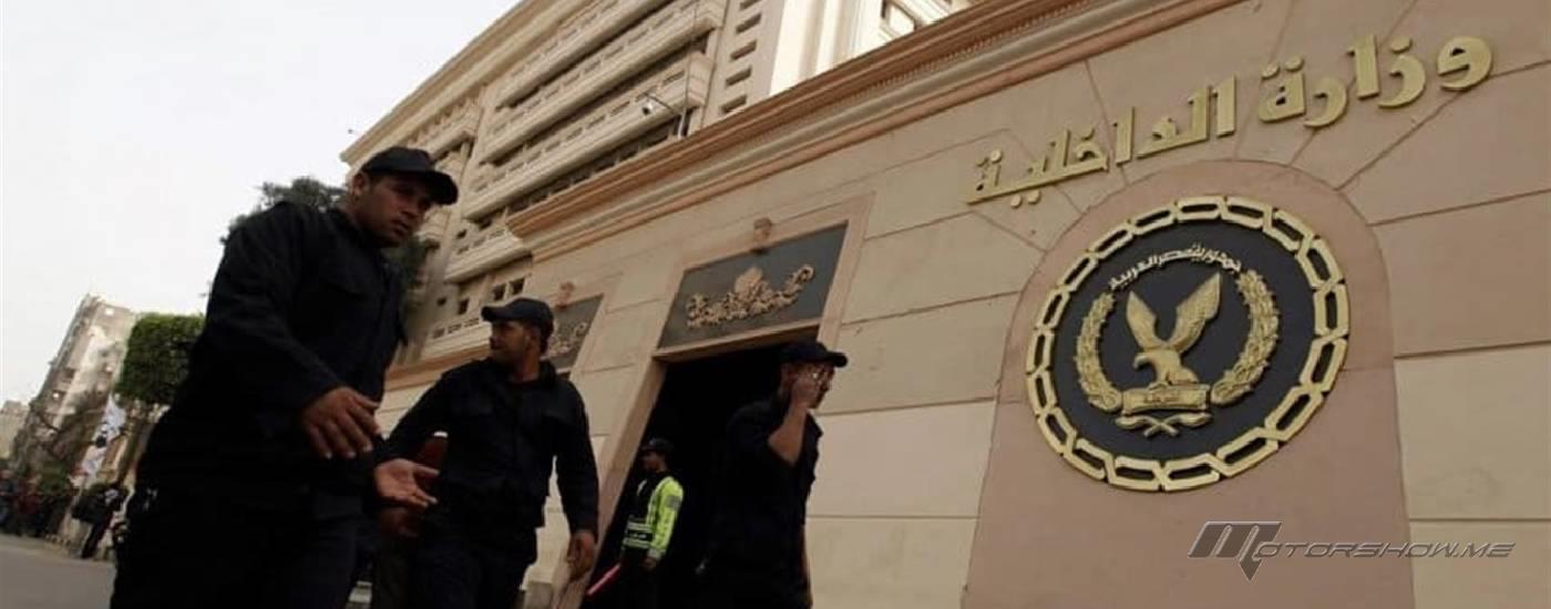 سائق فان غير مرخّص يدهس كلبًا عمدًا ويواجه إجراءً أمنيًا