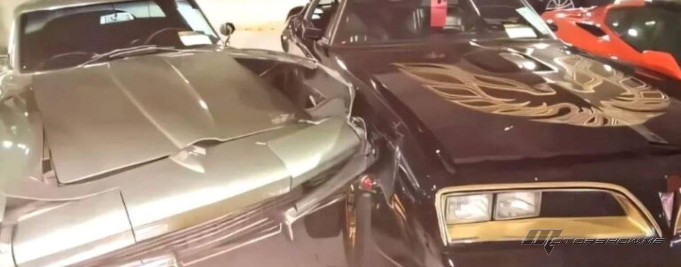 تحطم مجموعة من السيارات الكلاسيكية النادرة خلال مزاد ميكوم