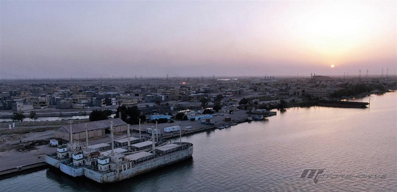 انتشال يخت الملك فيصل الثاني بعد 22 عامًا غارقًا في ميناء المعقل بالبصرة