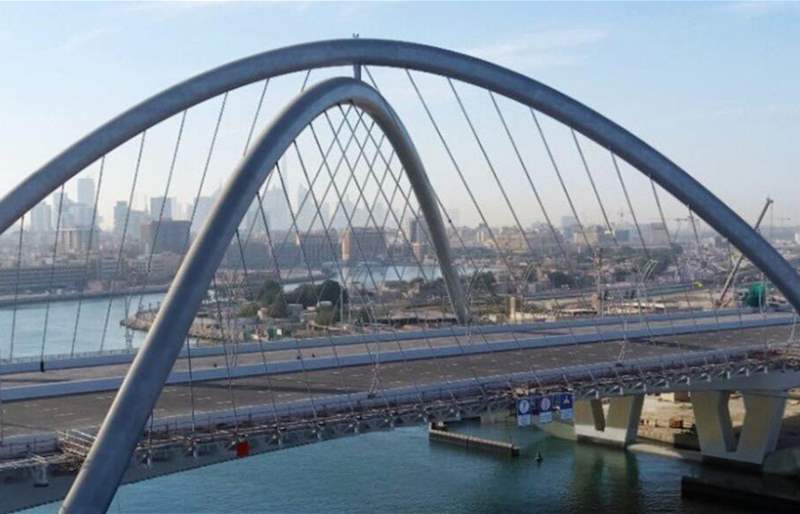 بالفيديو: سمو الشيخ محمد بن راشد آل مكتوم يفتتح "جسر إنفينيتي" في دبي 