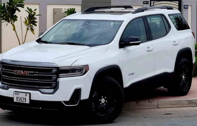 Meet the 2023 GMC Acadia AT4