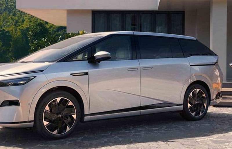 اكس بينج تطلق سيارتها العائلية الجديدة X9 مع مميزات قيادة ذكية