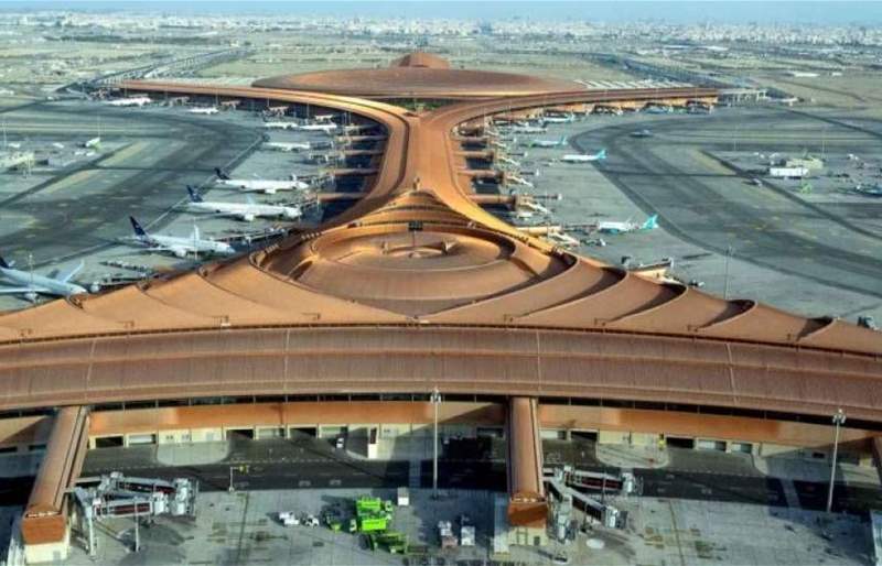 تعرفوا على المطارات السعودية التي تضم بوابات إلكترونية