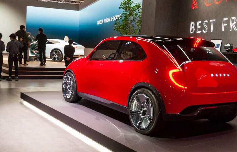 مازدا تكشف عن سيارتها الاختبارية الجديدة فيجن-إكس كومباكت