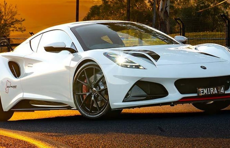 لوتس تكشف عن أقوى سيارة احتراق داخلي في تاريخها بإصدار محدود من Emira