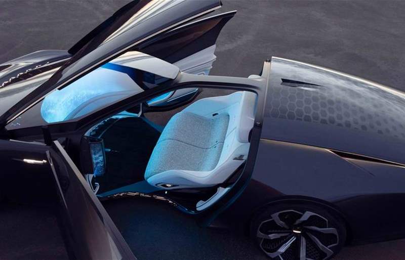 Cadillac Introduces InnerSpace Autonomous Concept at CES 2022