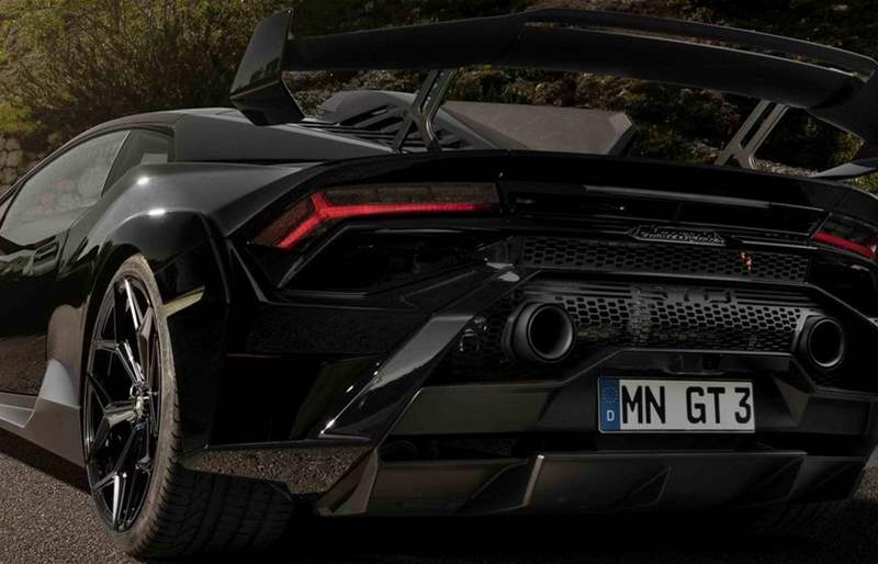 NOVITEC Lamborghini Huracan STO Unveiled with Lots of Carbon