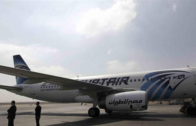 انفجار في أحد إطارات طائرة عند هبوطها في مطار جدة