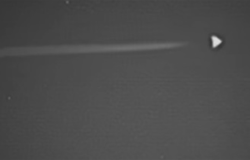 ظهور طائرة مثلثية غامضة فوق المنطقة 51 يثير التساؤلات