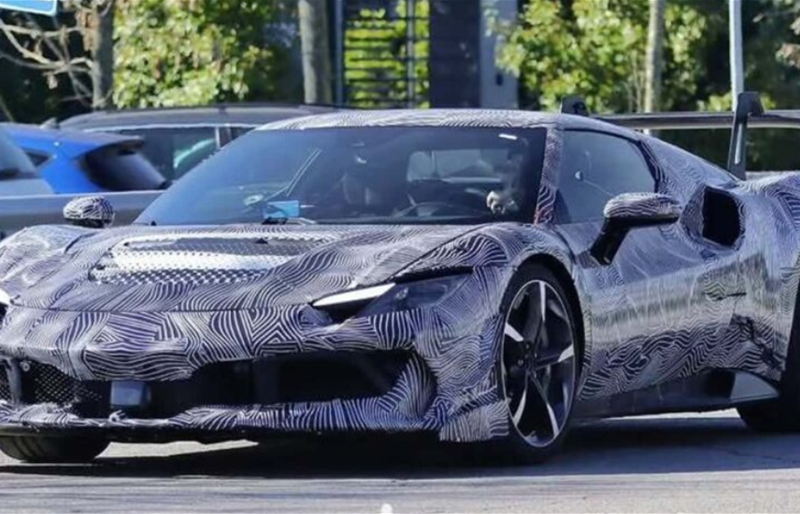 أيقونة مارانيلو المتخفية تثير الجدل قبل لحظة الكشف الرسمي