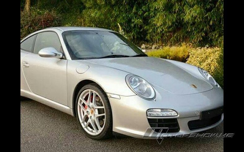 سيدة باعت سيارة زوجها "بورش" للإنتقام