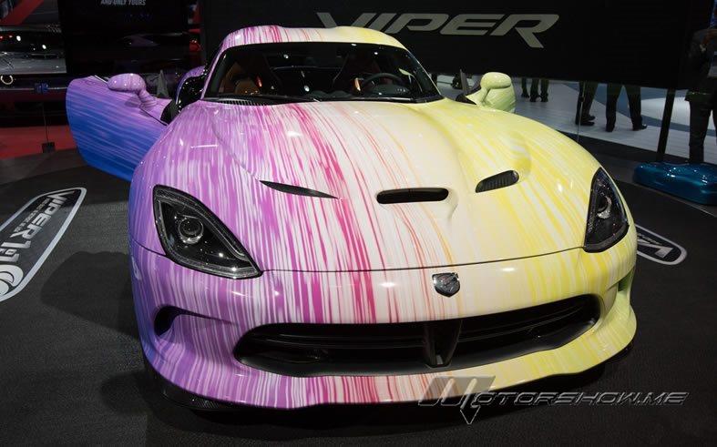 Dodge shows off a one of one Viper with a trippy paint job at NY Auto Show