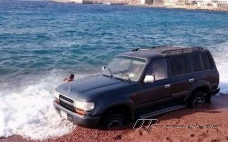 كيف وصلت هذه السيّارة إلى البحر في السعوديّة؟ 