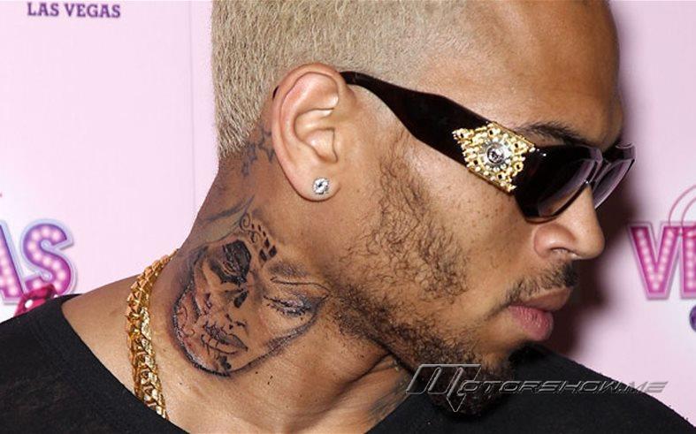 ما رأيك بسيارة النجم العالمي كريس براون؟