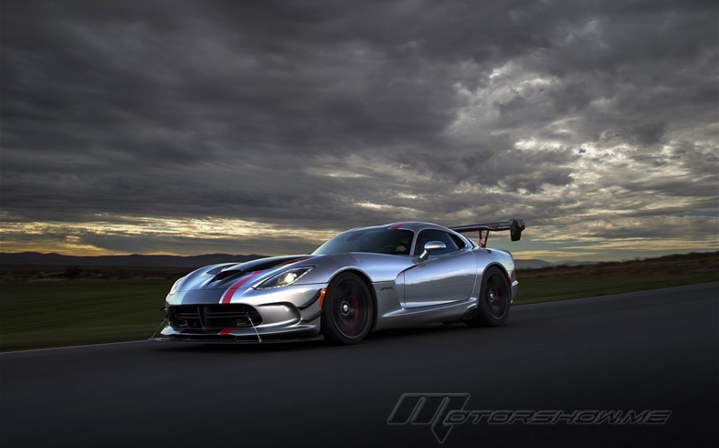 دودج فايبر اي سي ار 2016 عالية الأداء مستوحاة من سيارات السباق