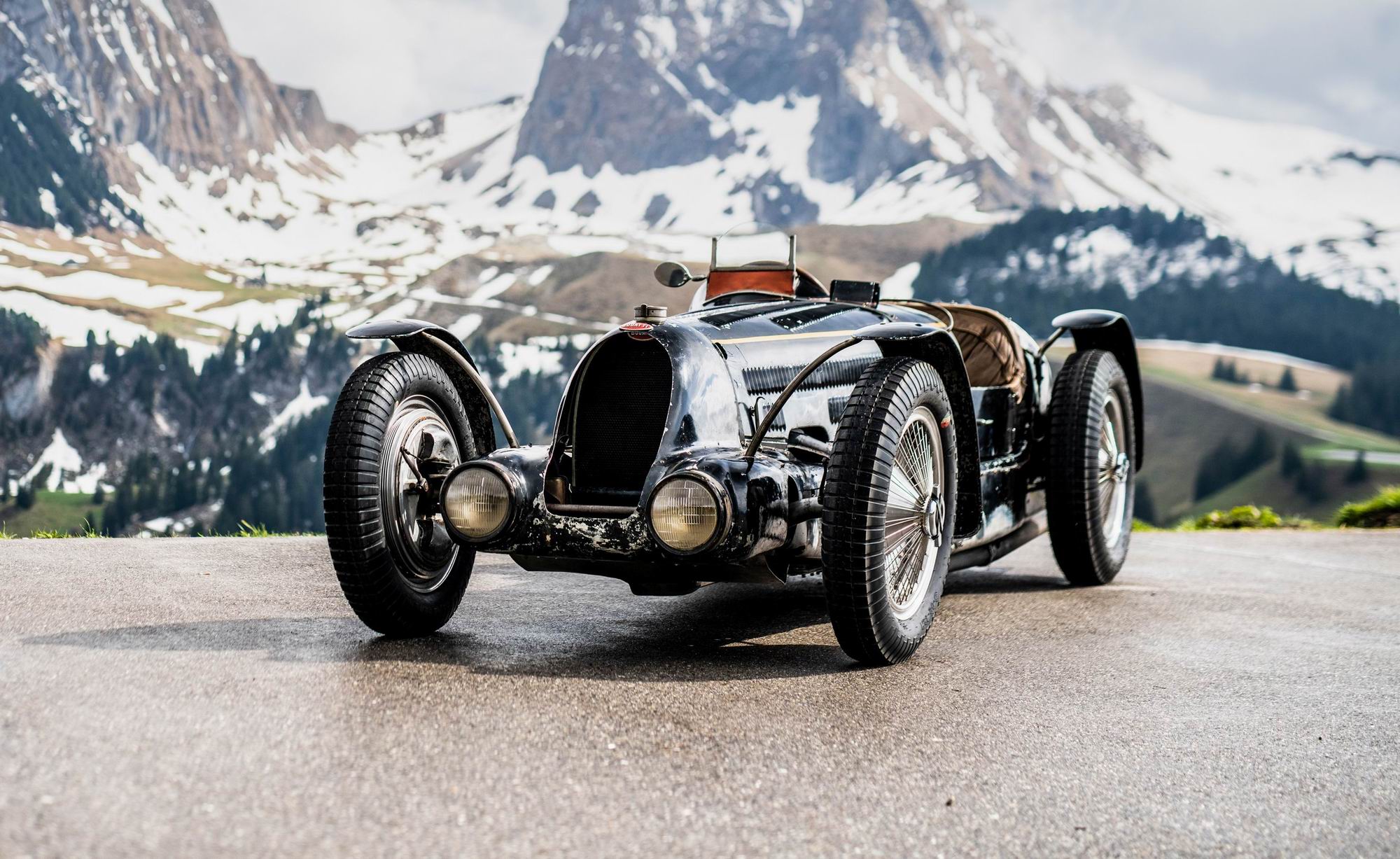 Voiture cabriolet de 1934 - Roi des Belges - Leopold III - BUGATTI type