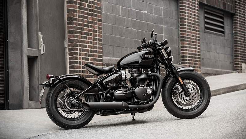 2018 Bobber Bonneville Black