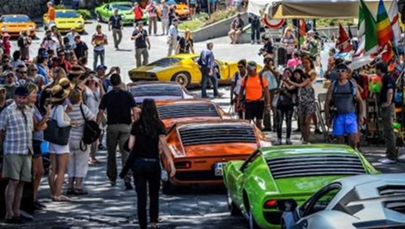 2016 Lamborghini Miura Tour