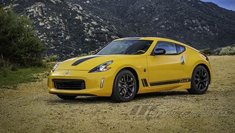 2017 نيسان 370Z Heritage Edition