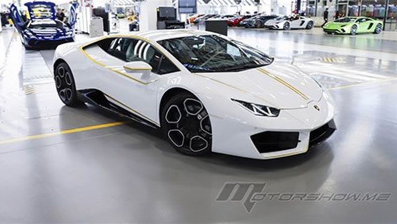 2018 Huracan delivered to Pope Francis